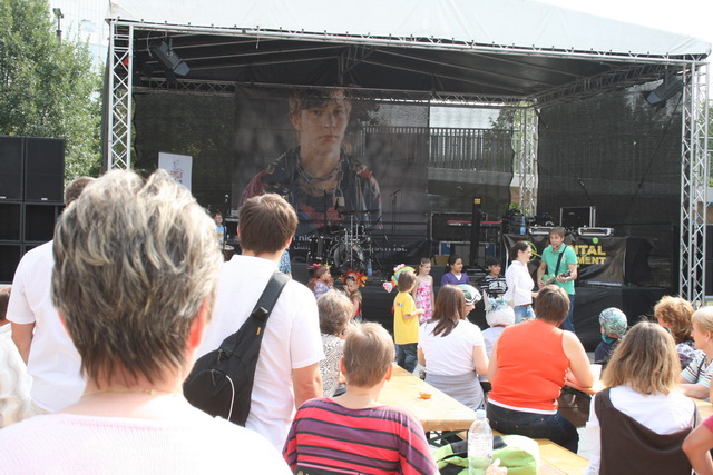 gal/2009/2009 Weltkindertag Duesseldorf  Johannes Rau Platz/IMG_9260.JPG